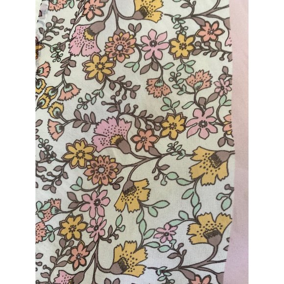 NWT Heart Soul Square Flowered Retro Neck Head Scarf Pastel Colors Pink 16"x16" - Picture 6 of 12